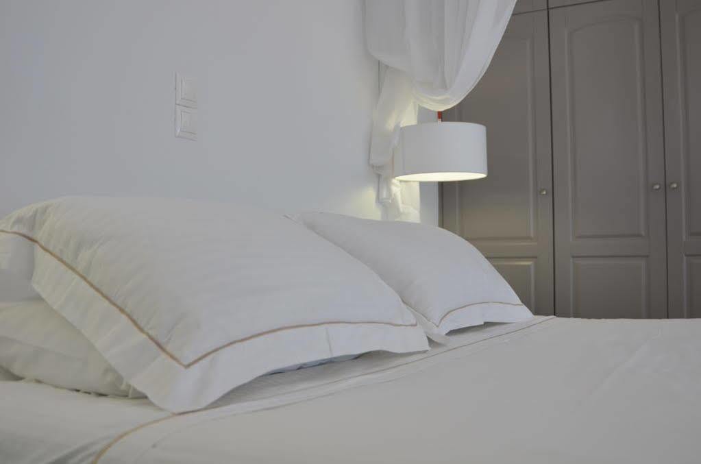 Mar Inn Hotel Folégandros Extérieur photo